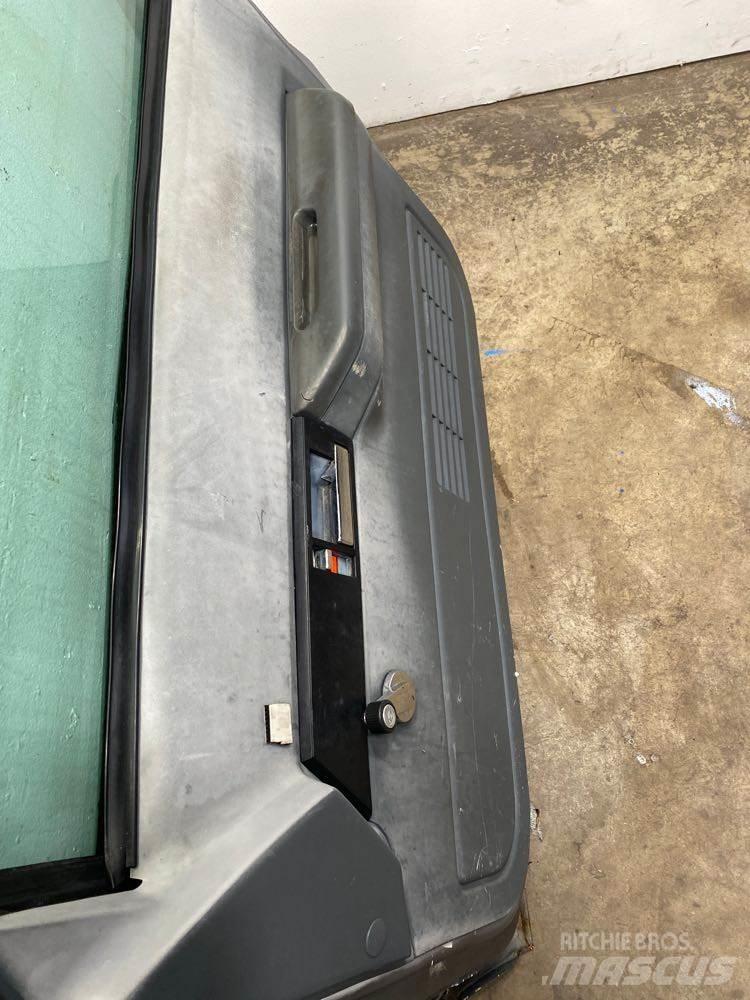 GMC C7500 Druge komponente