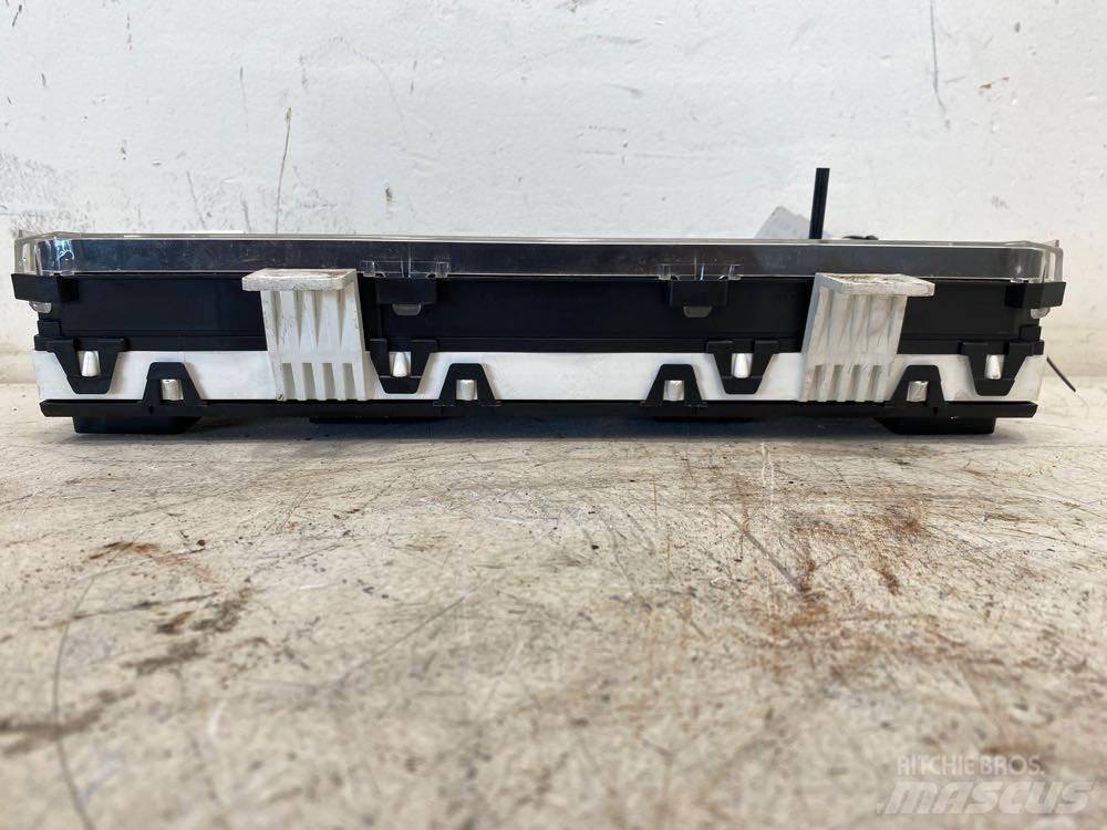GMC W4500 Druge komponente