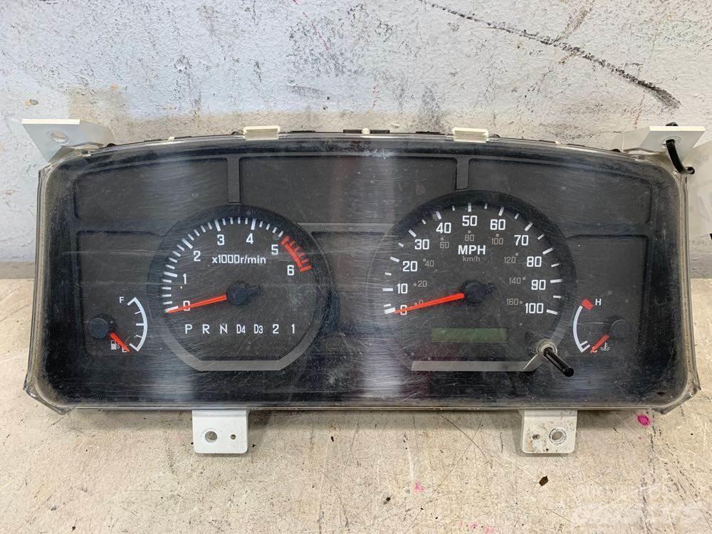 Isuzu NPR Druge komponente