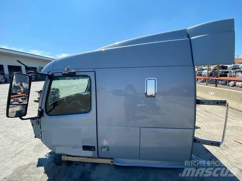 Volvo VNL Kabine in notranjost
