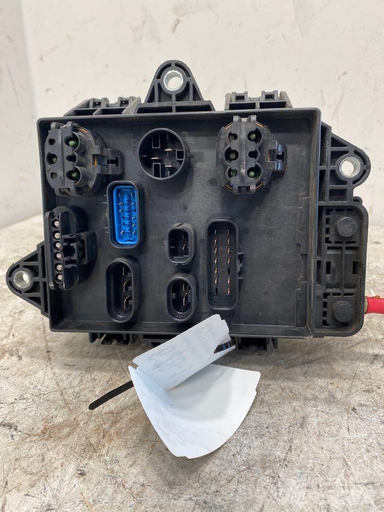 Volvo VNR Elektronika