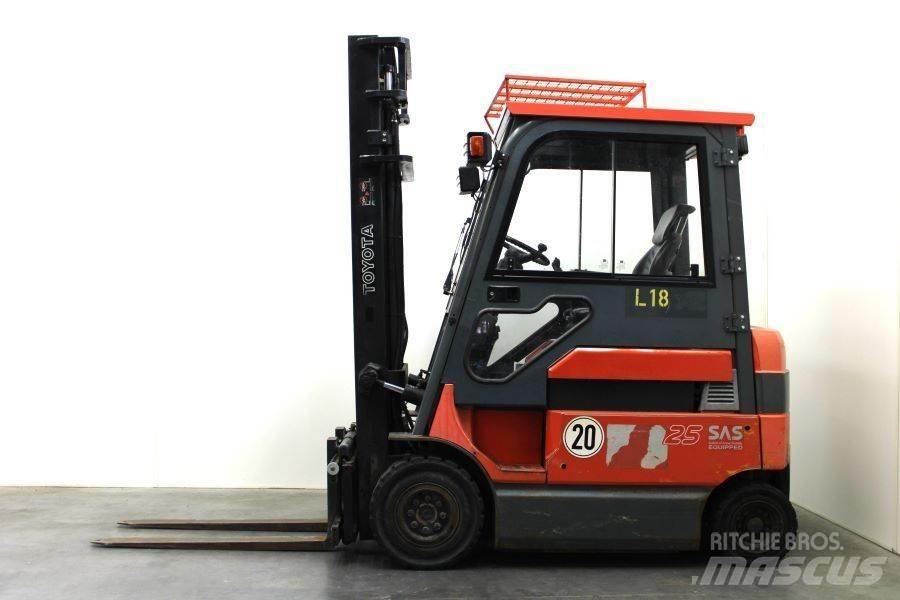 Toyota 7FBM25 Električni viličarji