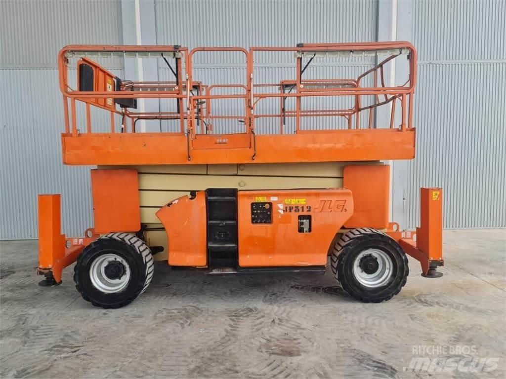 JLG 4394RT Škarjaste dvižne ploščadi