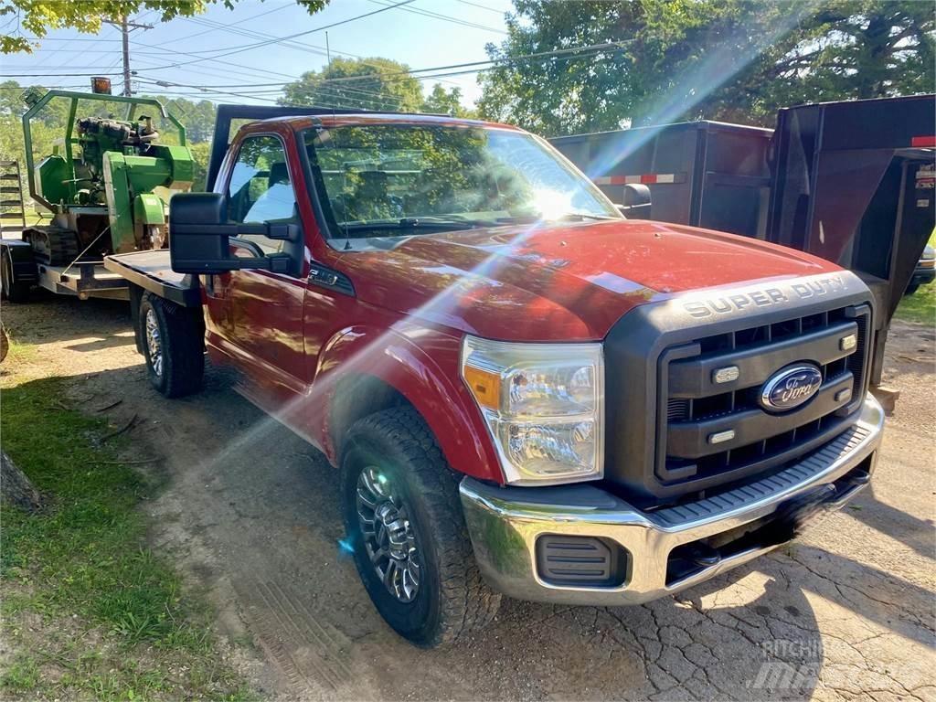 Ford F250 Tovornjaki s kesonom/platojem