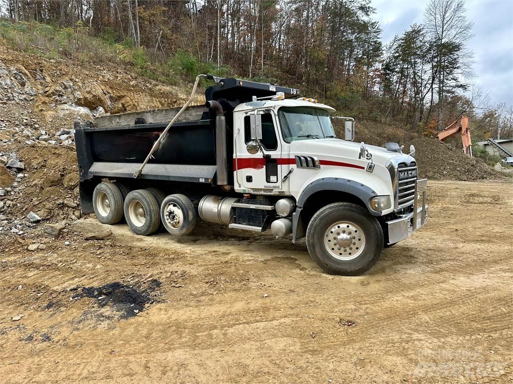 Mack GU713 Kiper tovornjaki