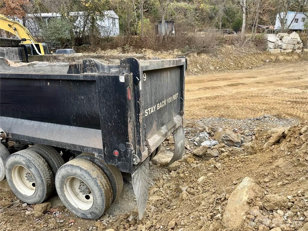 Mack GU713 Kiper tovornjaki