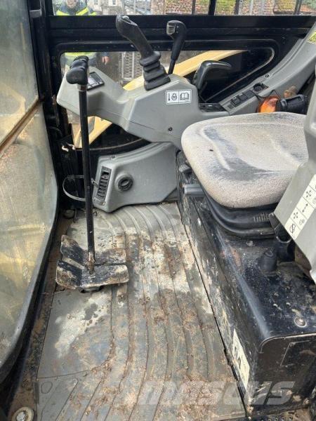CAT 302.5C Mini bagri <7t
