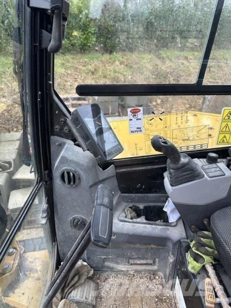 CAT 305C R Mini bagri <7t