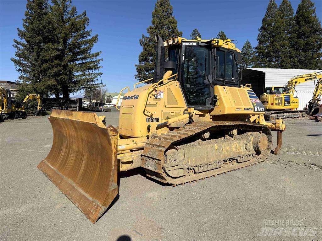 Komatsu D61EXi-24 Buldožerji goseničarji