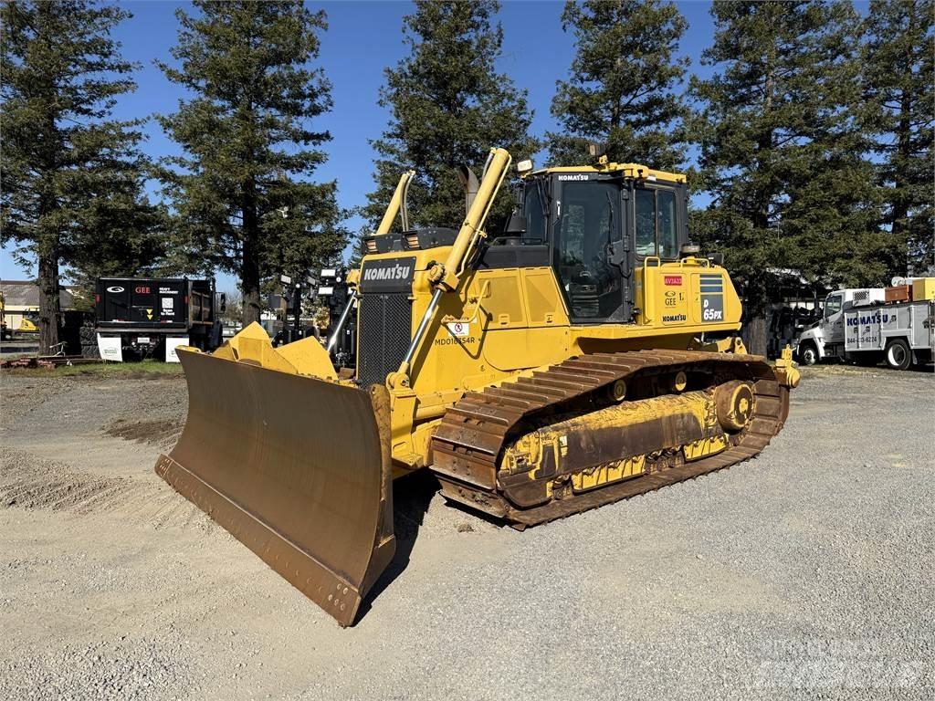 Komatsu D65PX-18 Buldožerji goseničarji