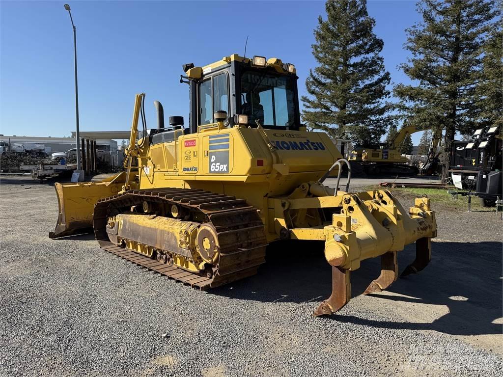 Komatsu D65PX-18 Buldožerji goseničarji