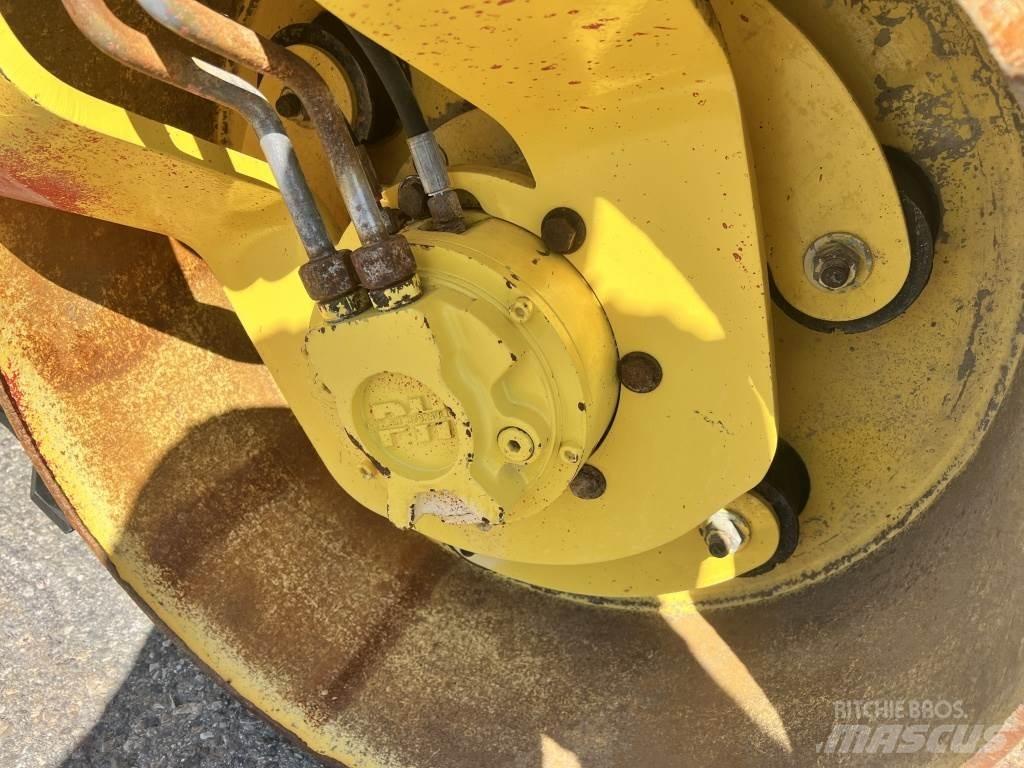 Bomag BW 120 AD-4 Dvojni valjarji