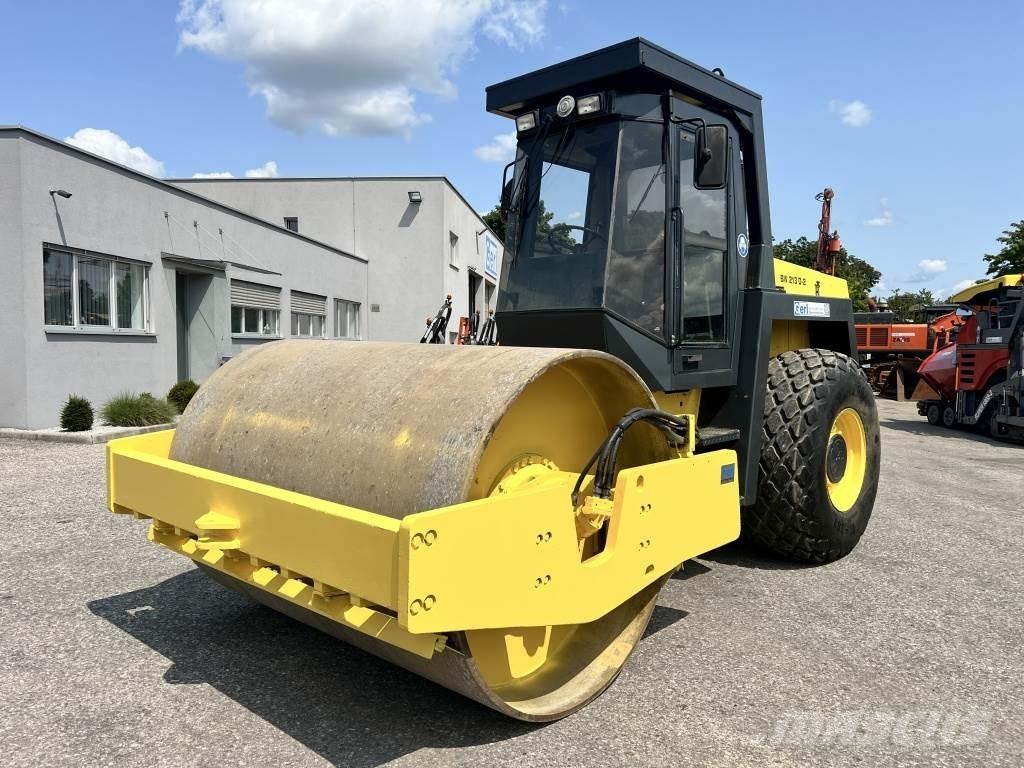 Bomag BW 213 D-2 Enojni valjarji