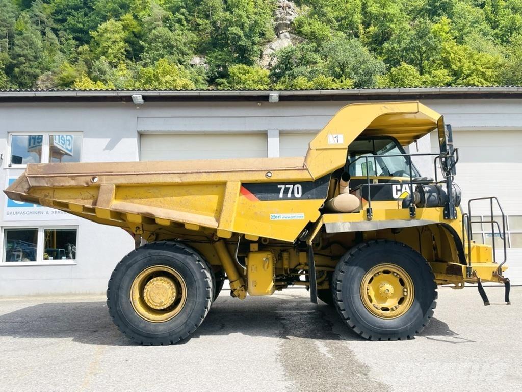 CAT 770 Zglobni demperji