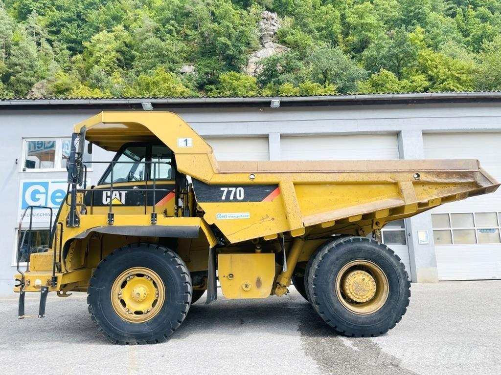 CAT 770 Zglobni demperji