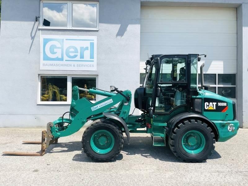 CAT 908M Kolesni nakladalci