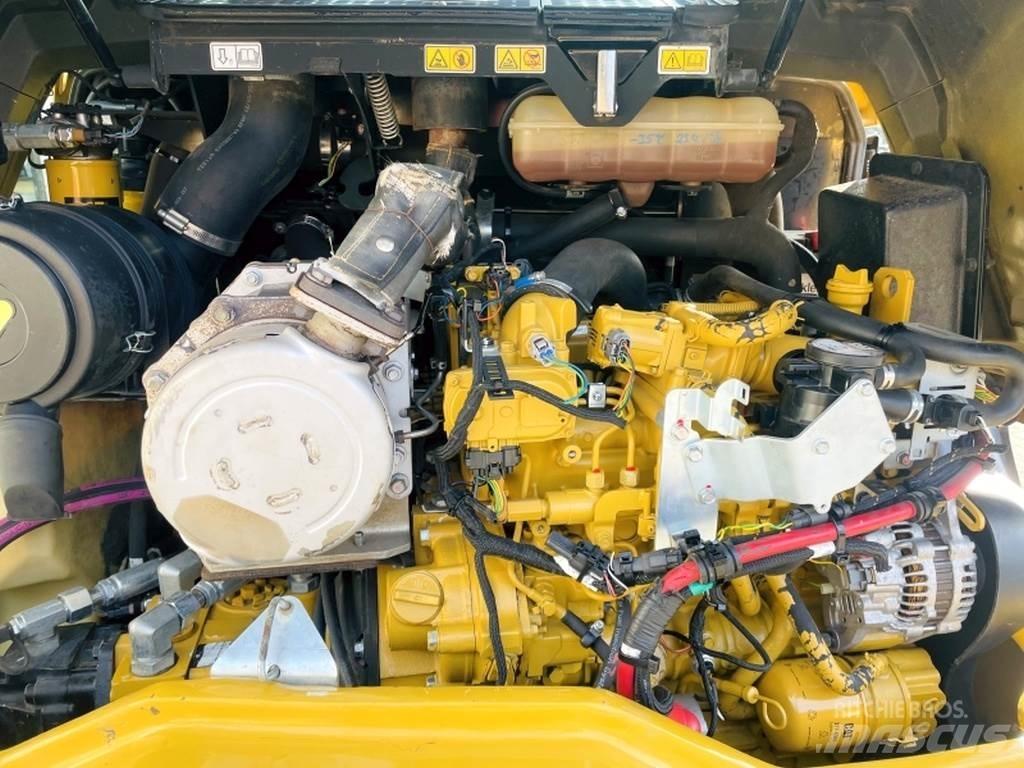 CAT 908M Kolesni nakladalci
