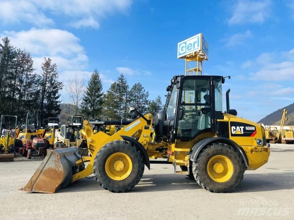 CAT 908M Kolesni nakladalci