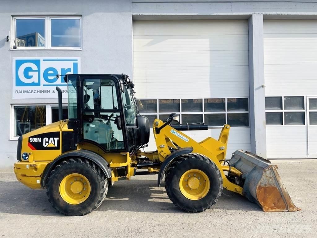 CAT 908M Kolesni nakladalci