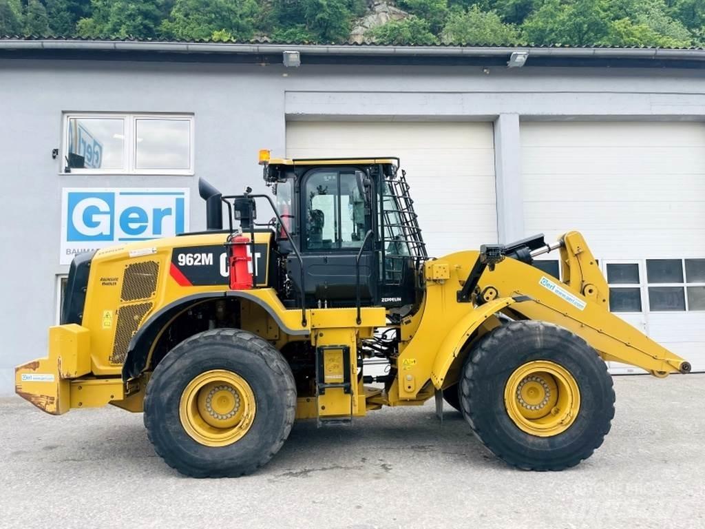 CAT 962M Kolesni nakladalci