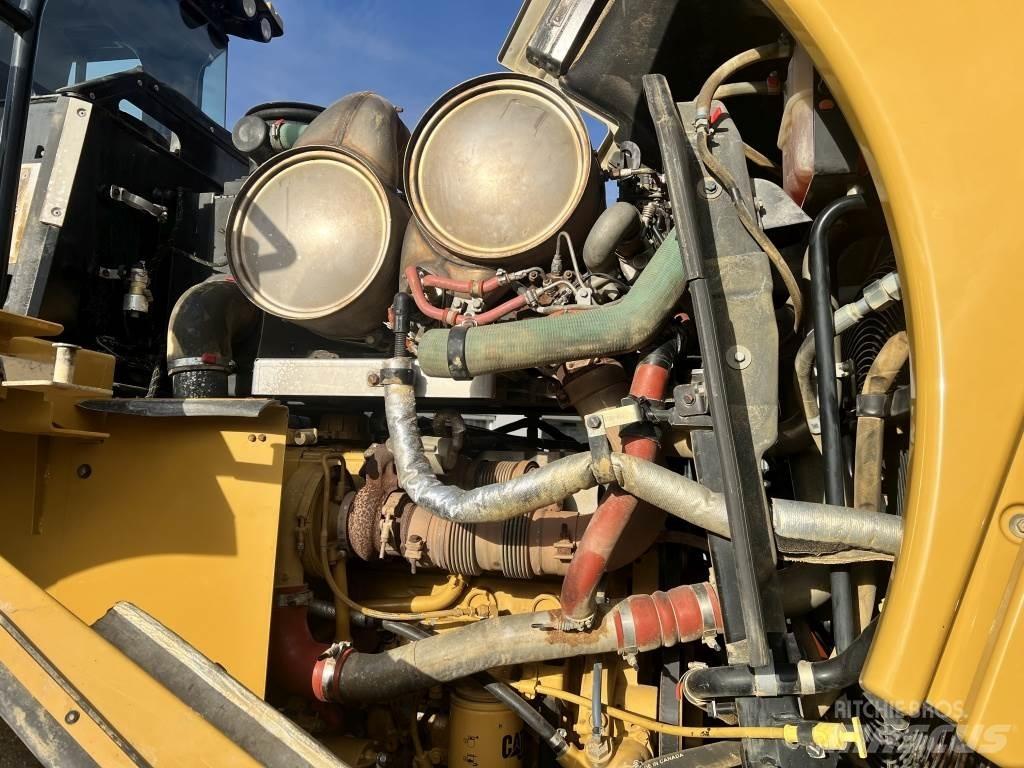 CAT 966 M XE Kolesni nakladalci