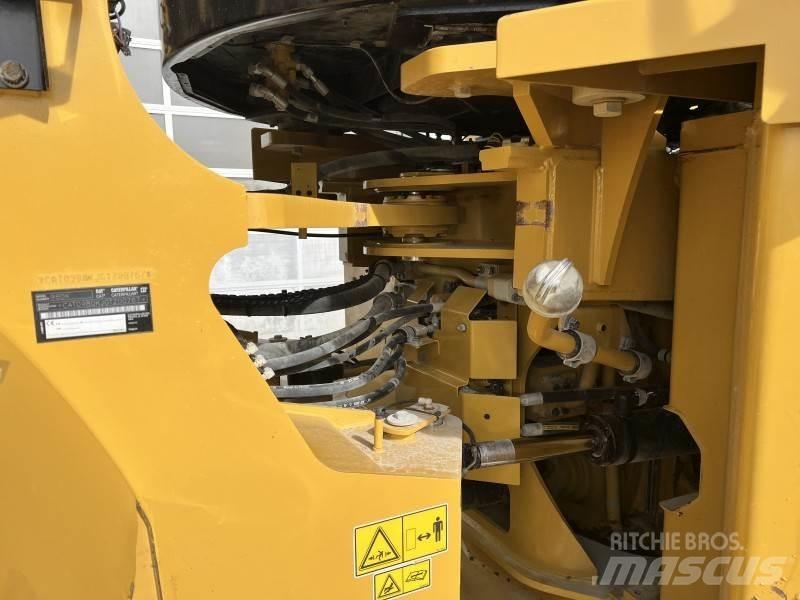 CAT 980 K Kolesni nakladalci