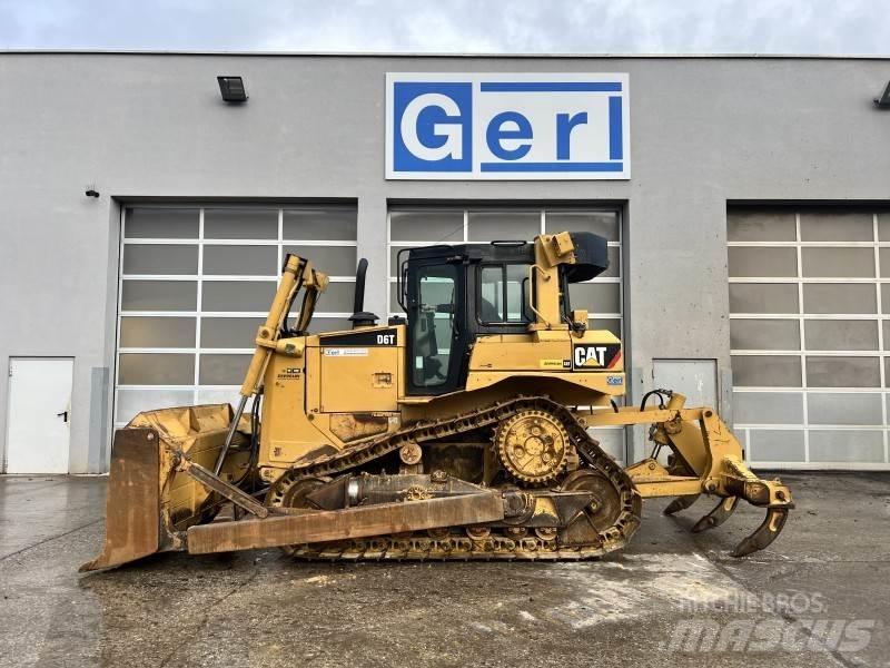 CAT D 6 T Buldožerji goseničarji