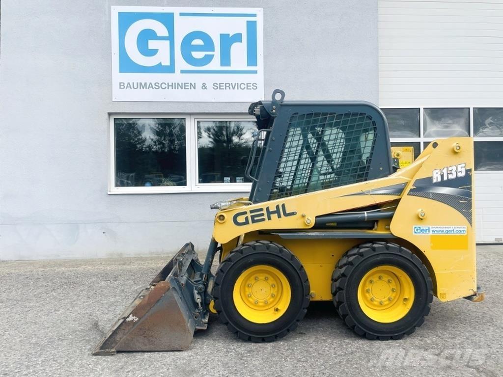 Gehl R135 Skid steer mini nakladalci