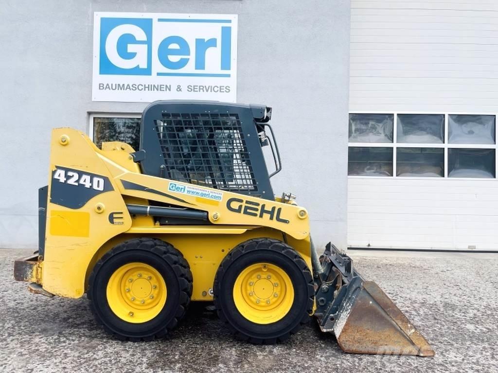 Gehl SL4240 Skid steer mini nakladalci