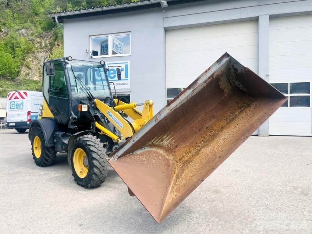 Komatsu WA80-6 Kolesni nakladalci