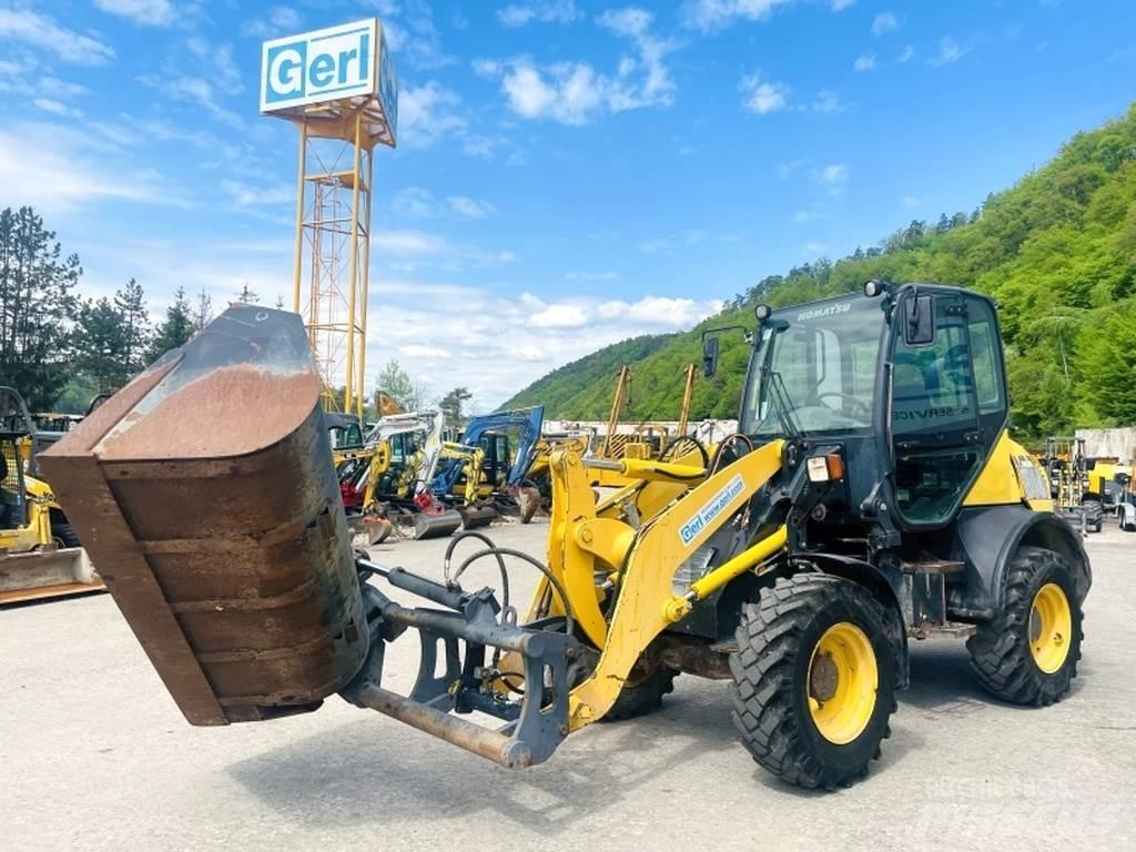 Komatsu WA80-6 Kolesni nakladalci