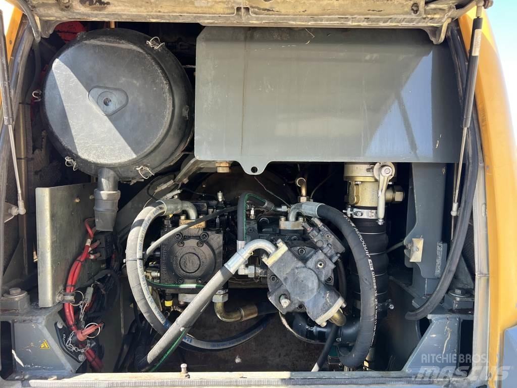Liebherr L 556 Kolesni nakladalci