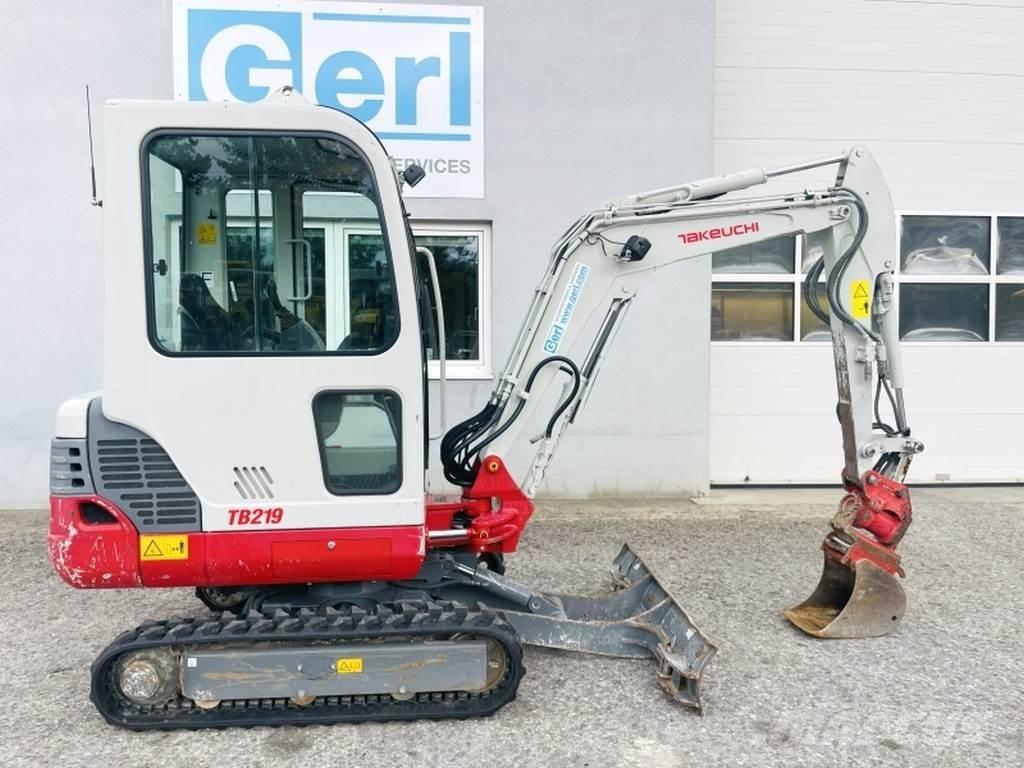 Takeuchi TB219 Mini bagri <7t