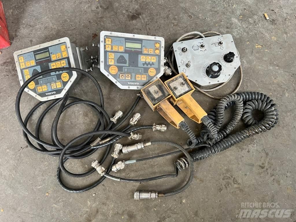 Volvo ABG P 7820 C Asfaltni finišerji