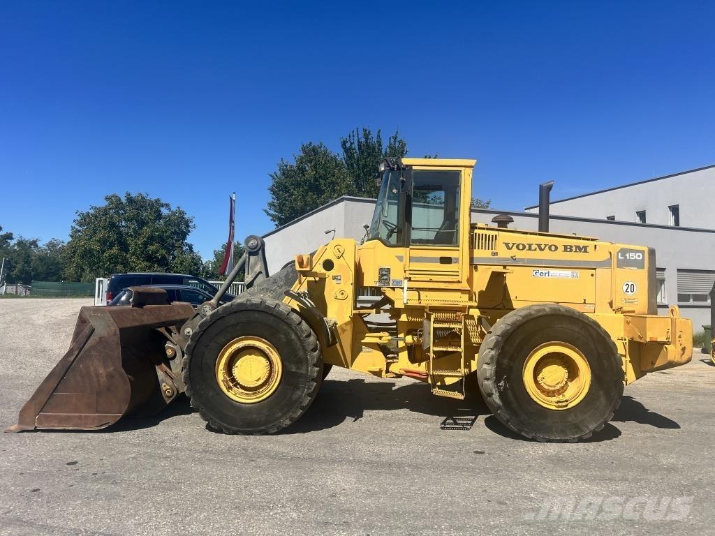 Volvo L 150 Kolesni nakladalci