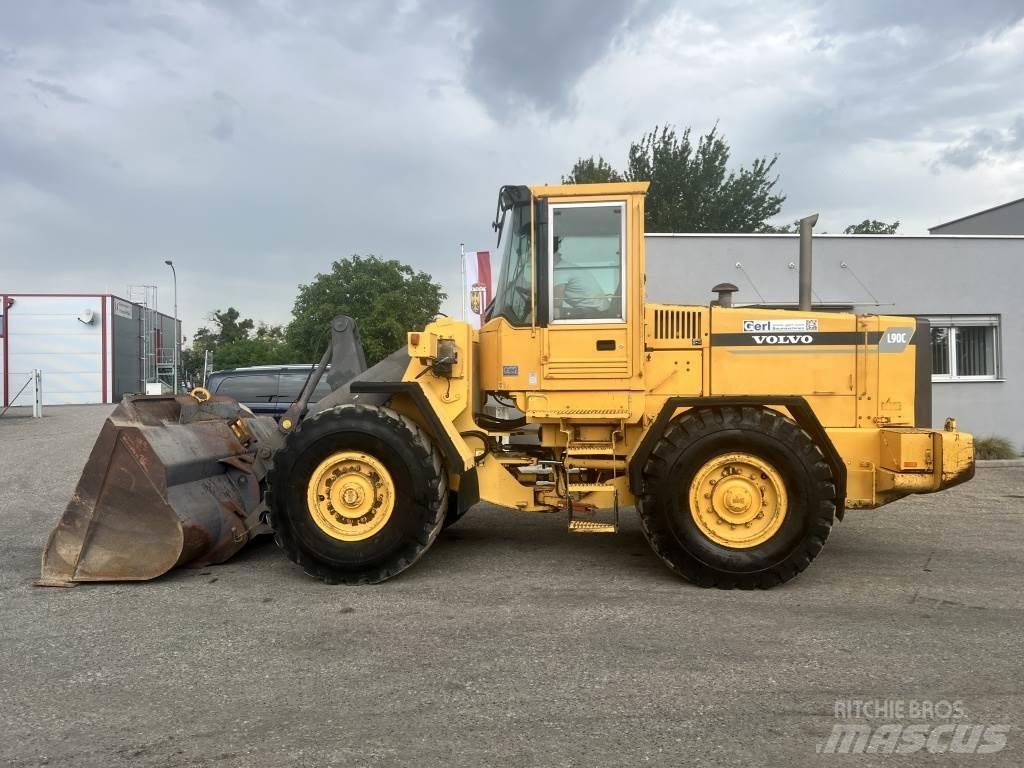 Volvo L 90 C Kolesni nakladalci