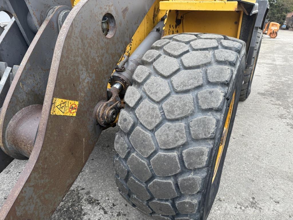 Volvo L 90 C Kolesni nakladalci