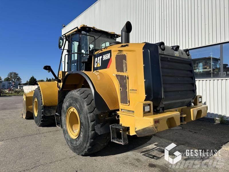 CAT 966M Kolesni nakladalci