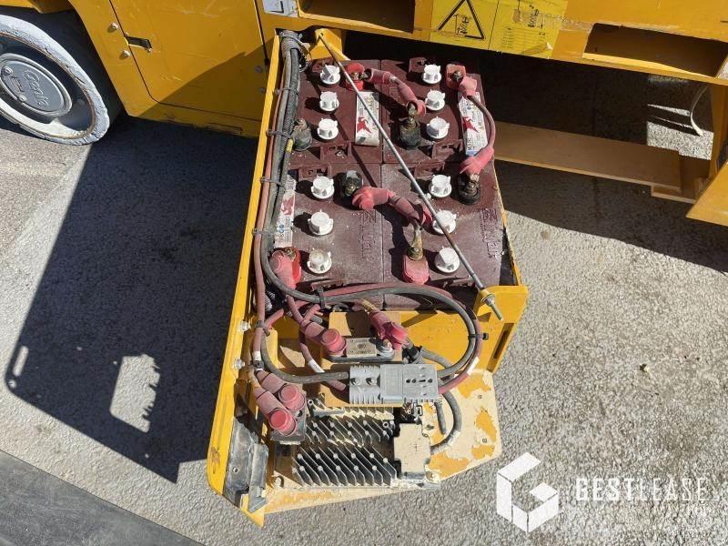 Genie GS-2646 Zglobne dvižne ploščadi