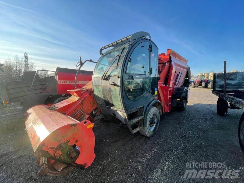 Kuhn SP 14 Mešalne hranilnice