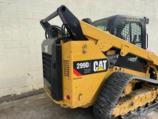 CAT 299D2 XHP Skid steer mini nakladalci