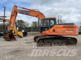 Doosan DX225LC Bagri goseničarji