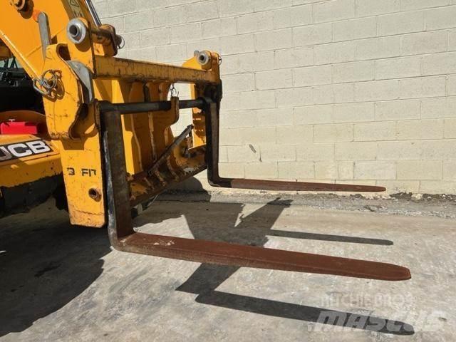 JCB 535-95 Viličarji - drugo