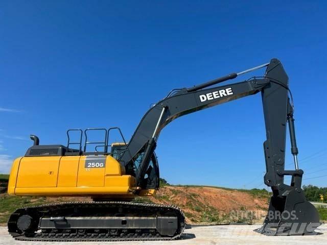 John Deere 250G Bagri goseničarji
