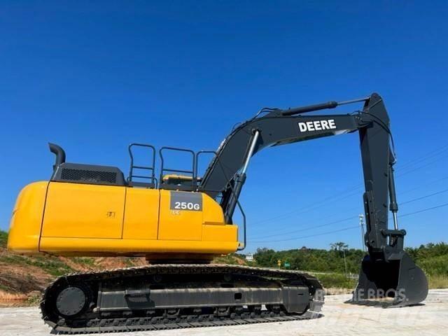 John Deere 250G Bagri goseničarji