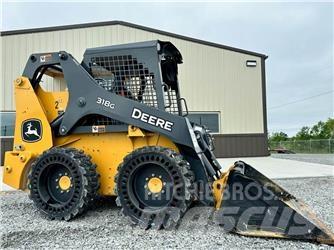 John Deere 318G Skid steer mini nakladalci