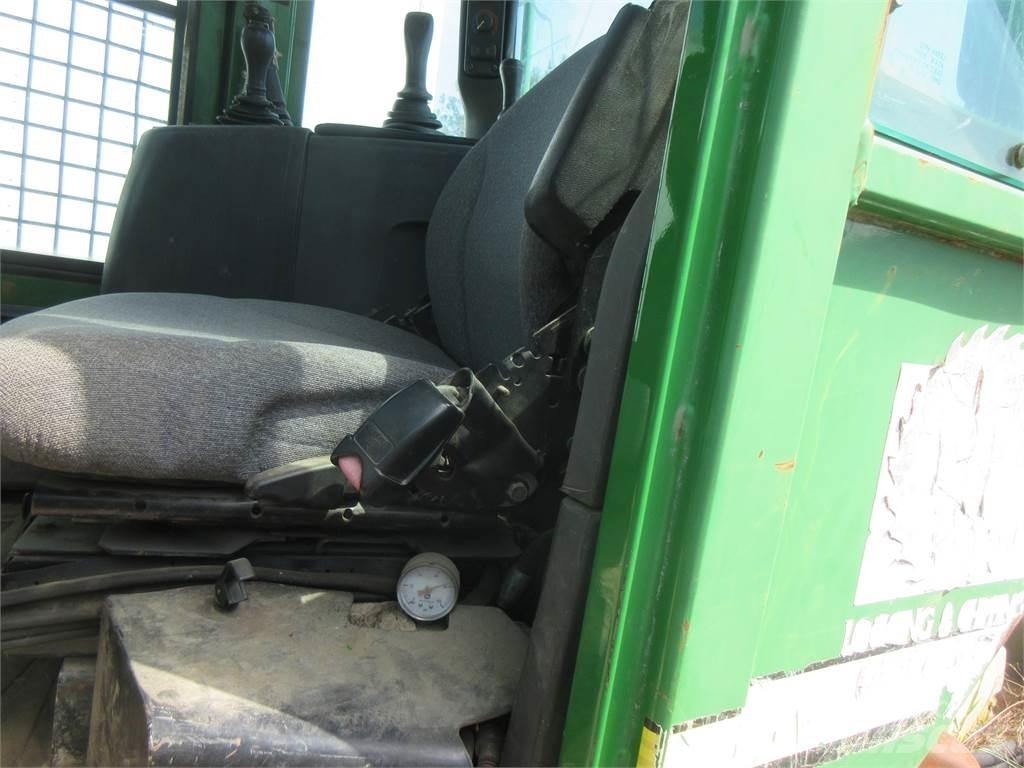 John Deere 748H Skiderji