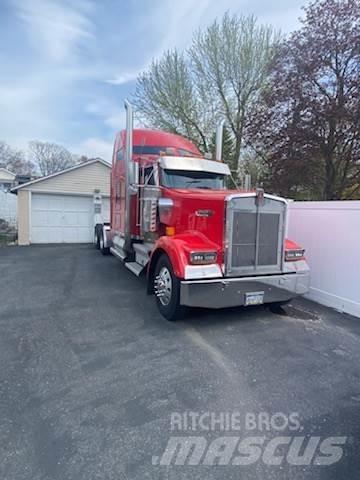 Kenworth W900L Drugo