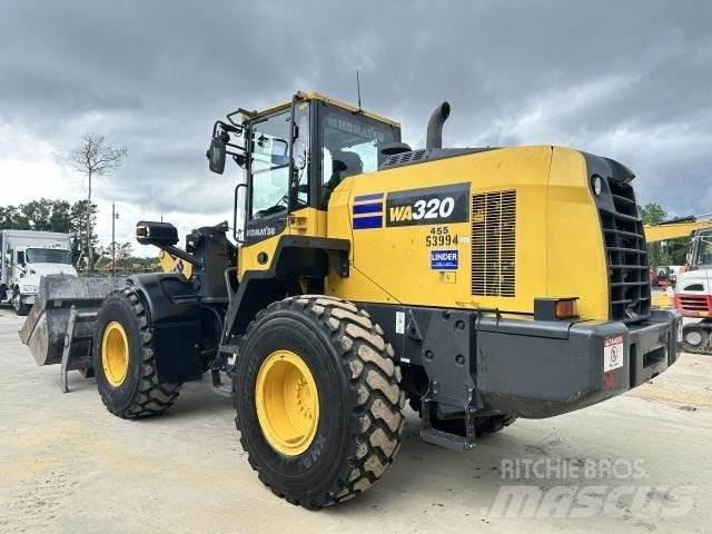 Komatsu WA320-8 Kolesni nakladalci