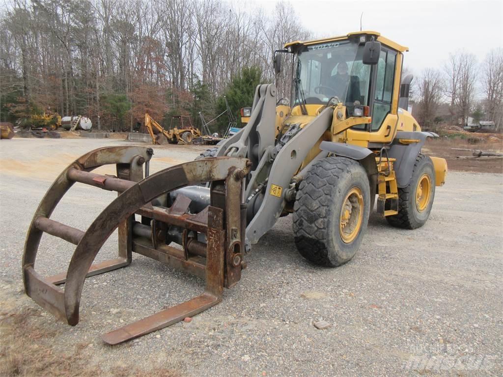 Volvo L90 Kolesni nakladalci